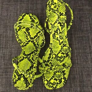 Zara snake skin look sandals size 38 kitten heel